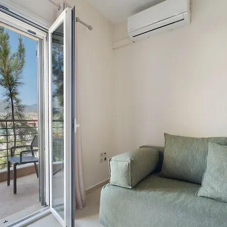 Apartment Ardavani 4 *