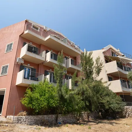 Ardavani 4 Apartment *